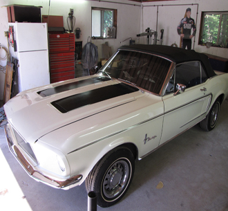 1968 Ford Mustang Front Right Side